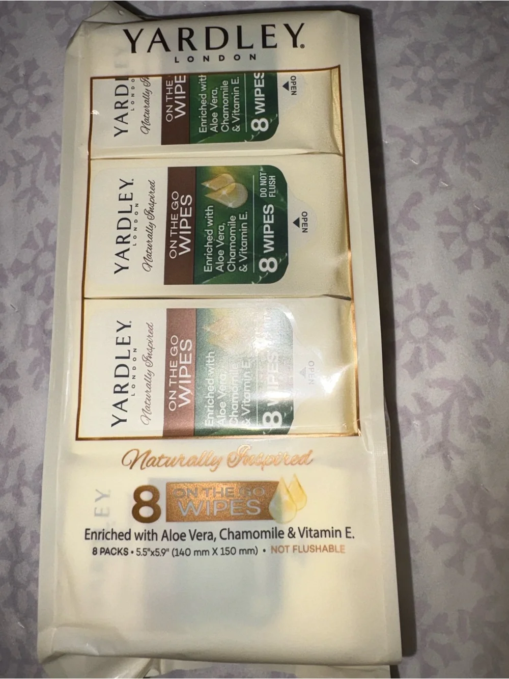 Yardley Naturally Inspired On-The-Go Wipes - Cream